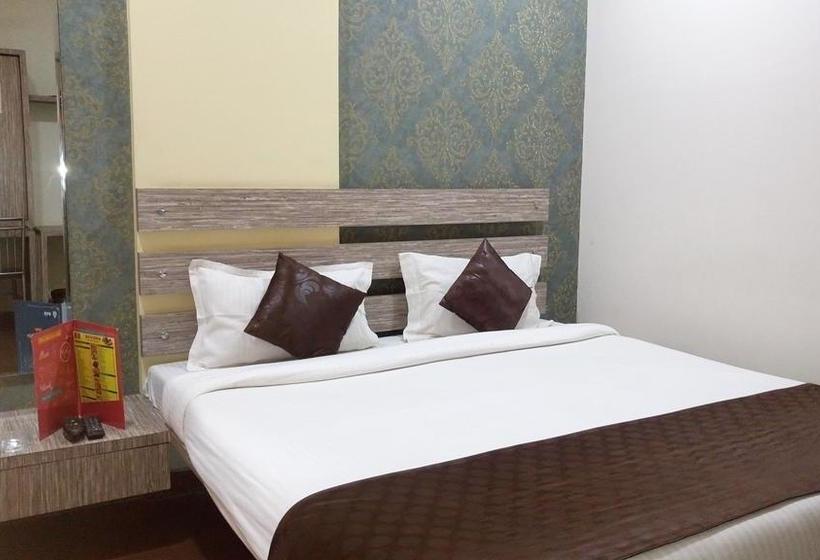 Hotel Siddhivinayak Inn 7