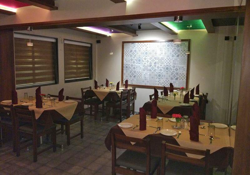 Hotel Darshan Vishwas 14