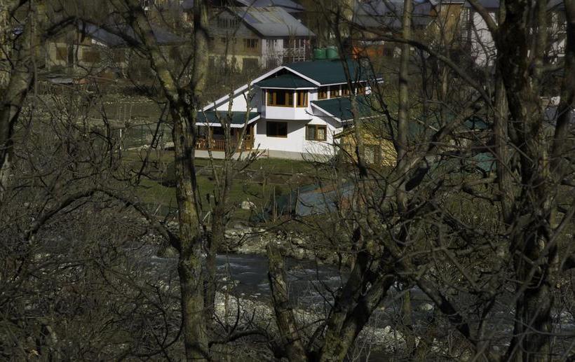 Resort Tulip Cottage Pahalgam 3