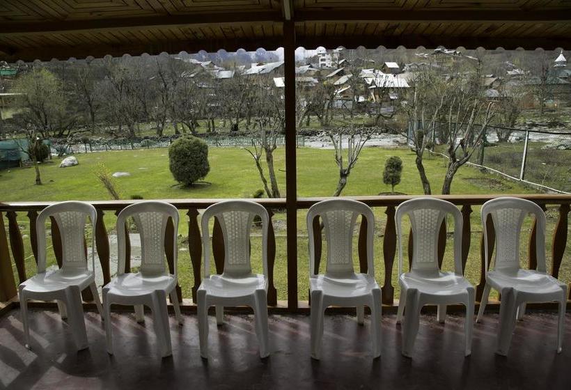 Resort Tulip Cottage Pahalgam 4