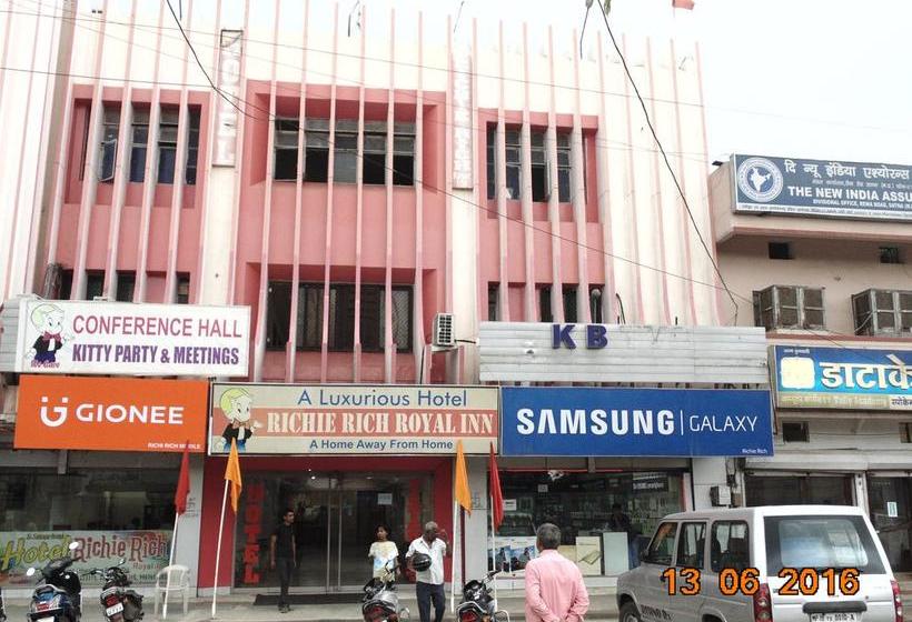 Hotel Richie Rich Royal Inn