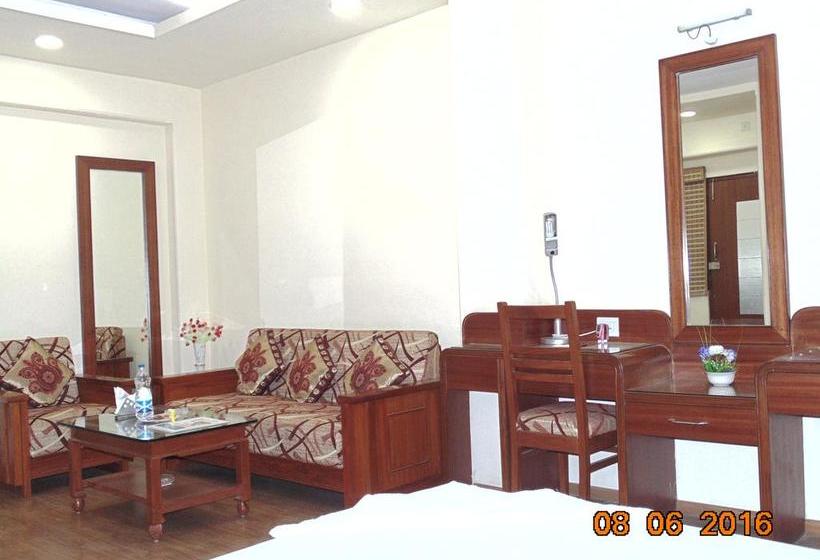 Hotel Richie Rich Royal Inn 3