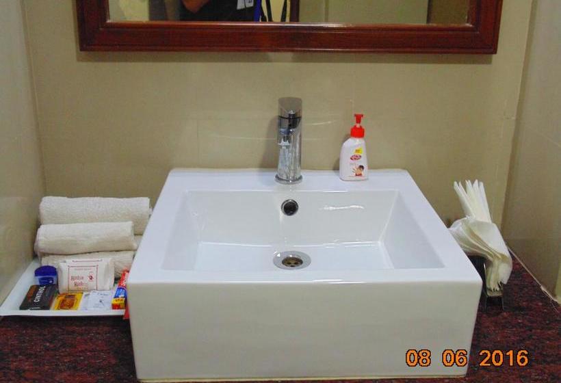 Hotel Richie Rich Royal Inn 7