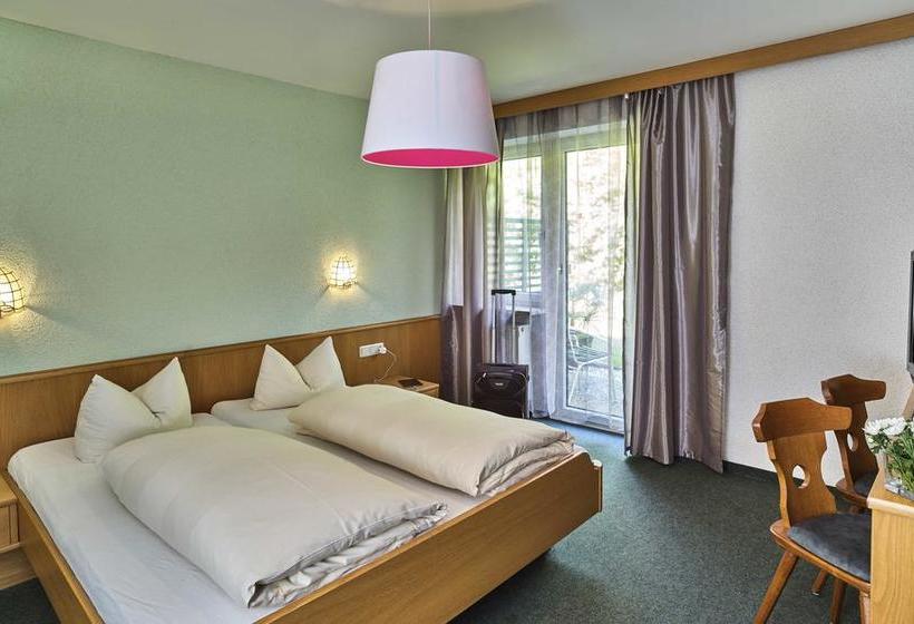 Hotel Gasthof Escherich 11