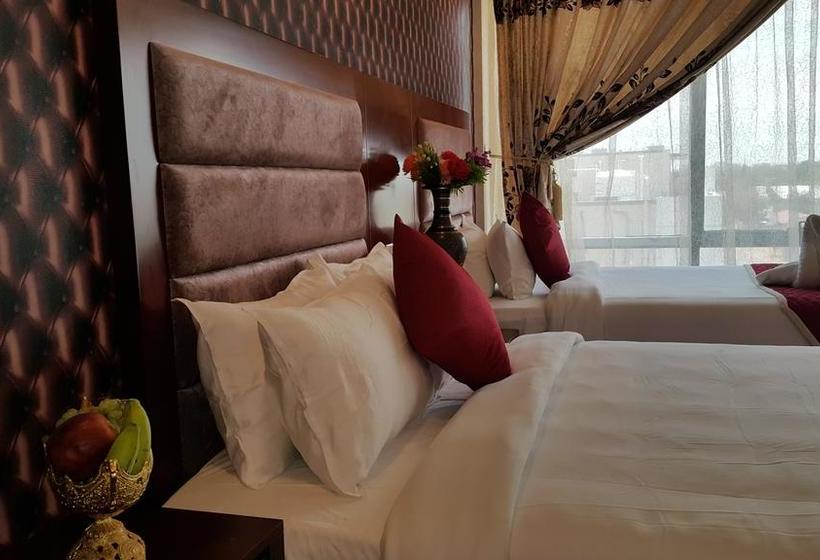 Hotel Hyders Park The Business 13