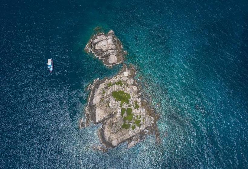 New Heaven Dive Resort 12