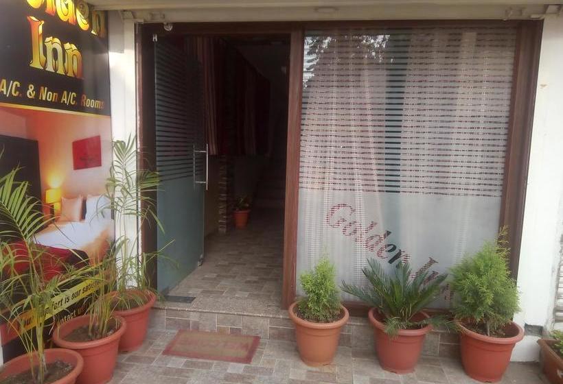 Hotel The Golden Inn 2