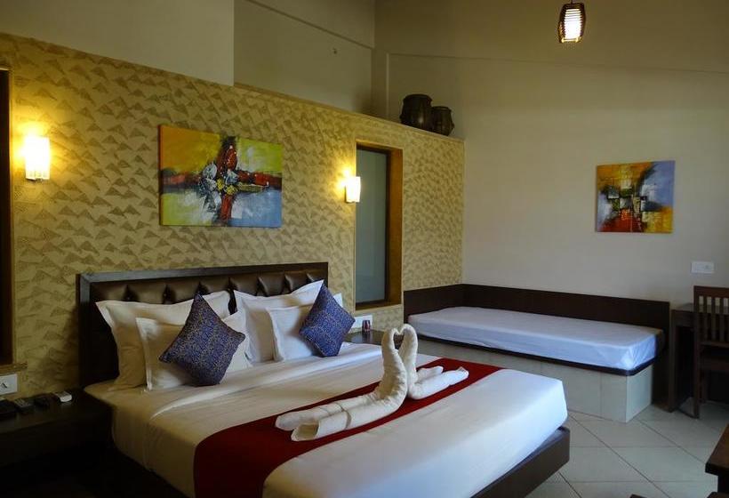 Resort Misty Meadows Maharashtra