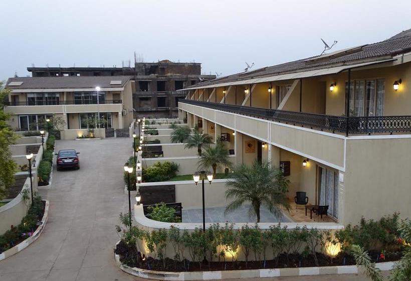 Resort Misty Meadows 12