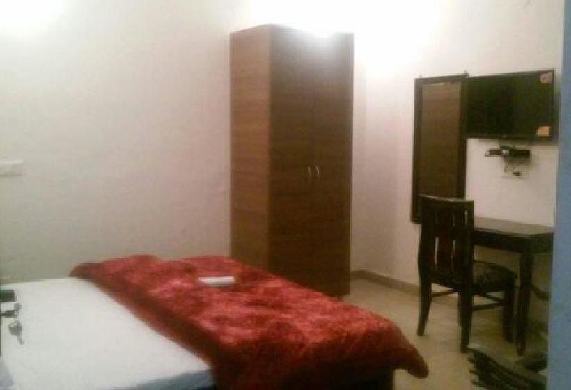 Hotel Salt And Bites 1