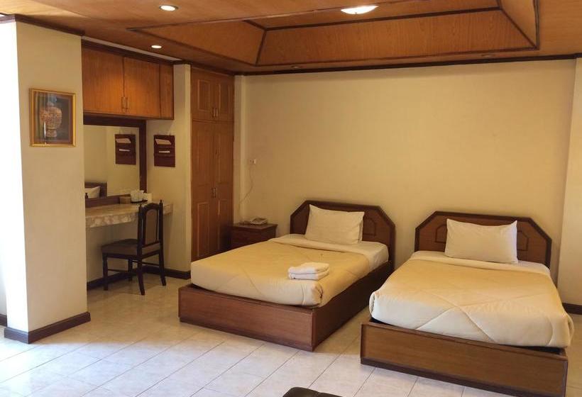 Hotel Kraisaeng Place 11