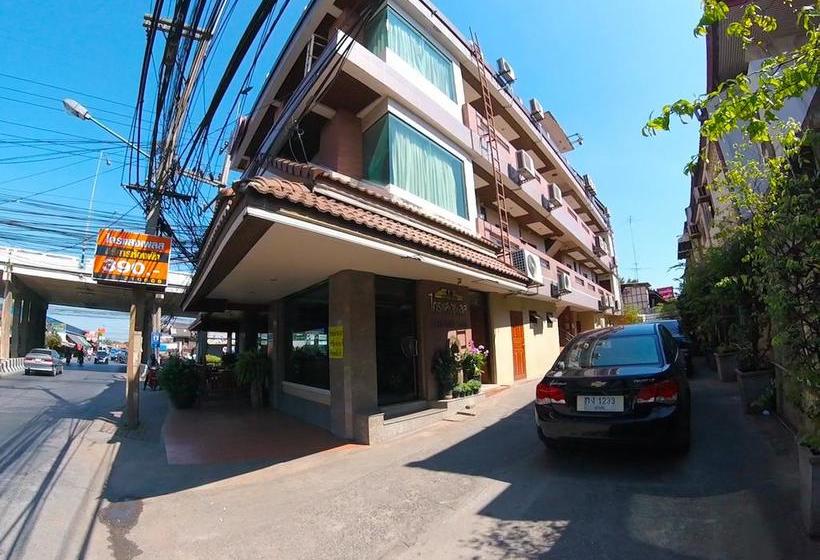 Hotel Kraisaeng Place 3