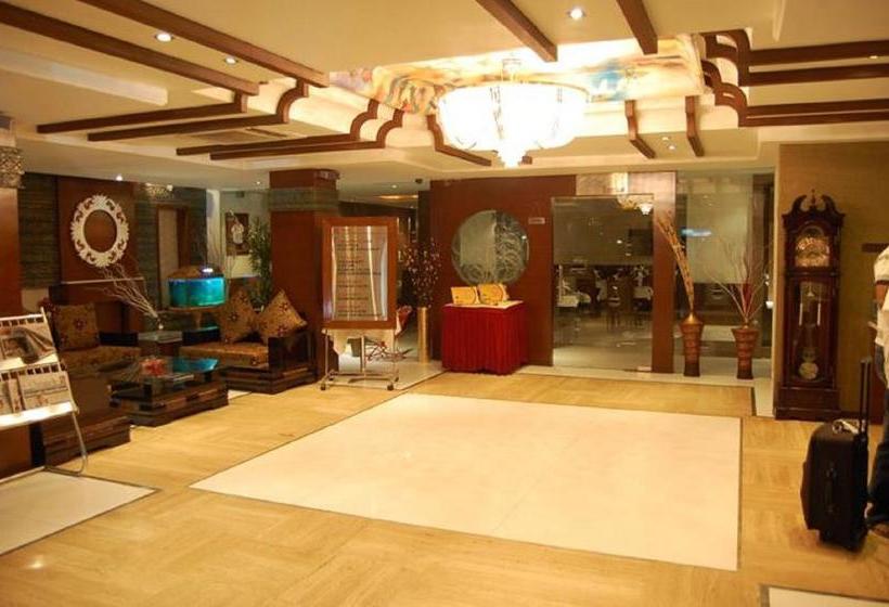 Hotel Amit International 5