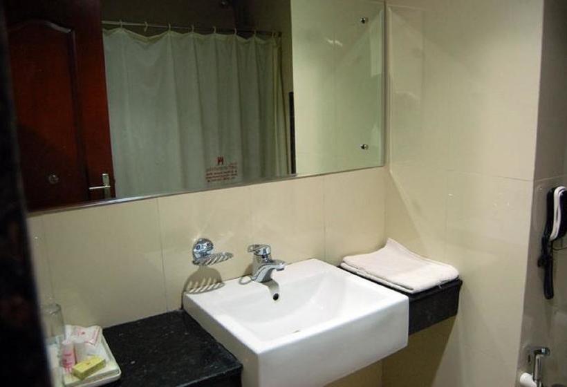 Hotel Amit International 9