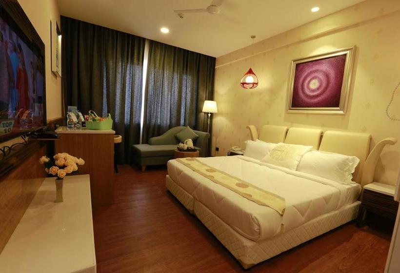 Hotel Pal Heights Mantra 13