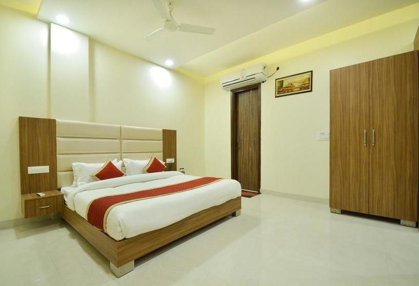Hotel Oyo Premium 107 Amritsar Railway Station 12