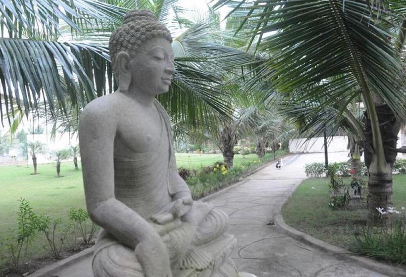 Hotel The Club Krishna Sea Sight 13