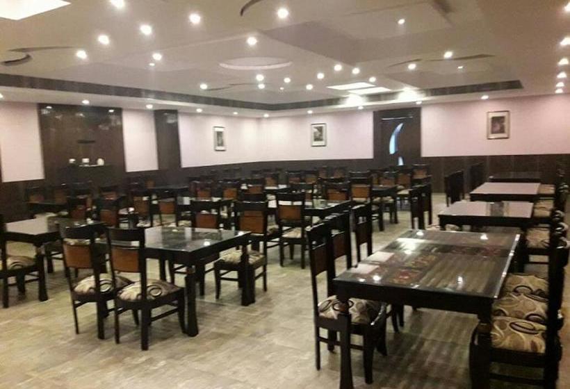 Hotel The Club Krishna Sea Sight 9