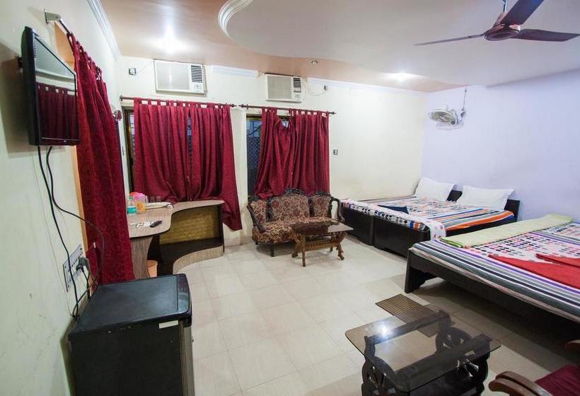 Hotel Santiniketan 10