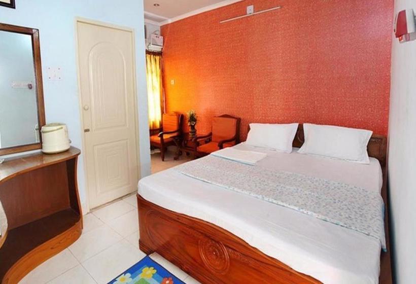 Hotel Santiniketan 18