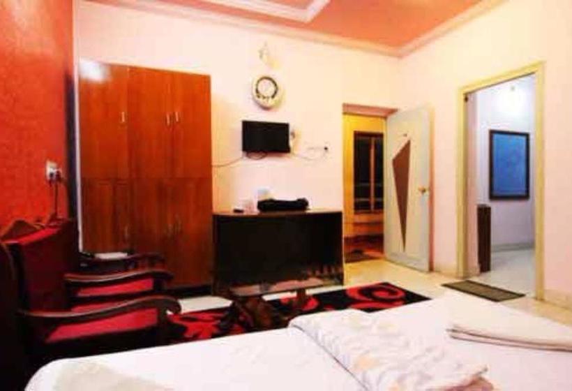 Hotel Santiniketan 19