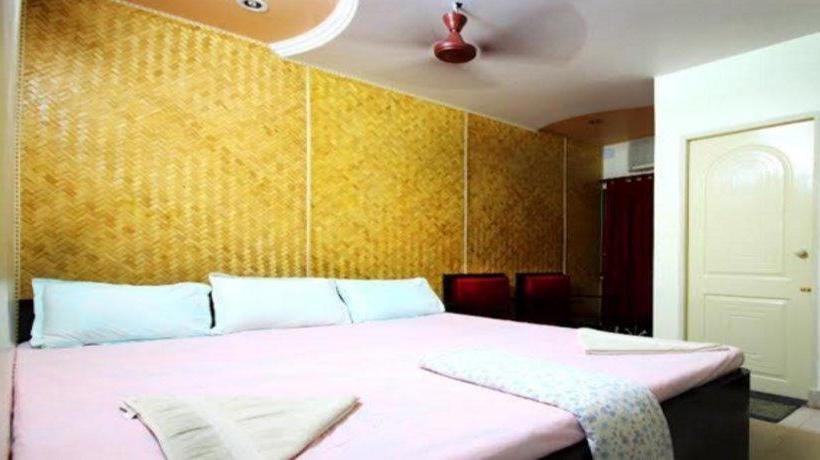 Hotel Santiniketan 20