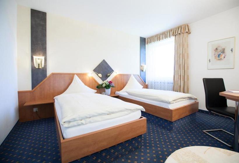 Hotel Alt Riemsloh 10