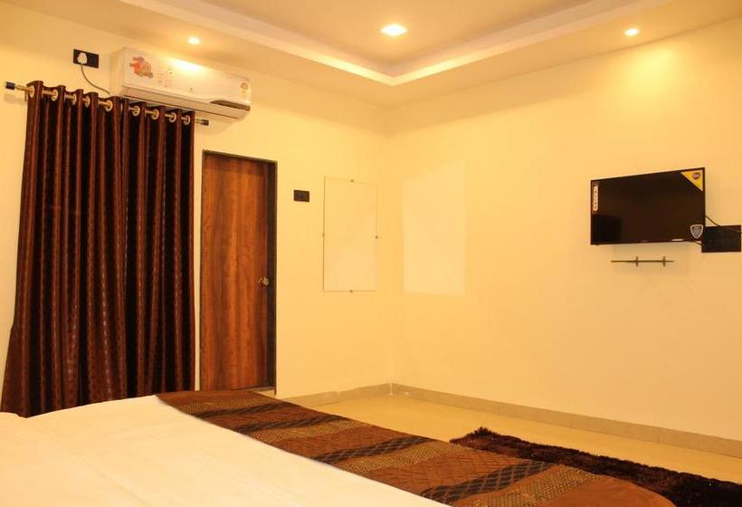 Hotel Ranjit 10