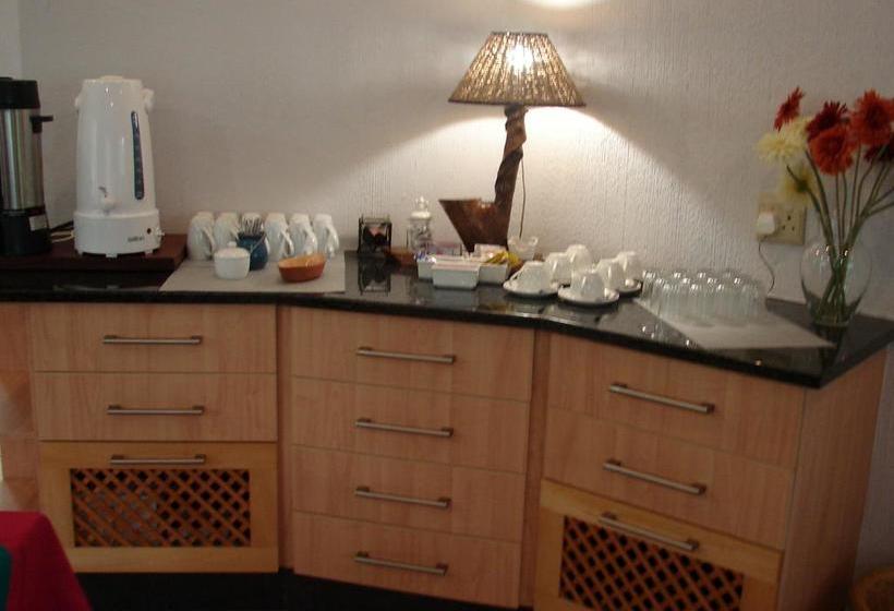 Bed and Breakfast Shingalana Guest House 11