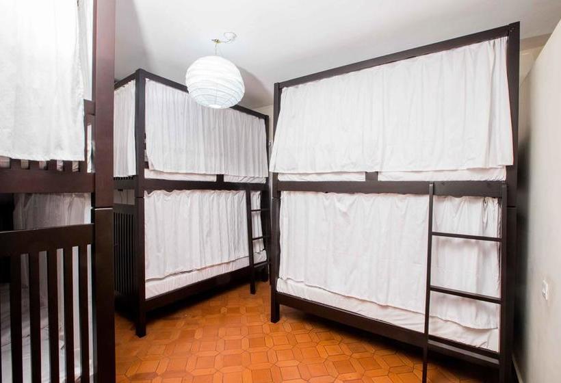 Hostel Hibernest Kalpetta 7