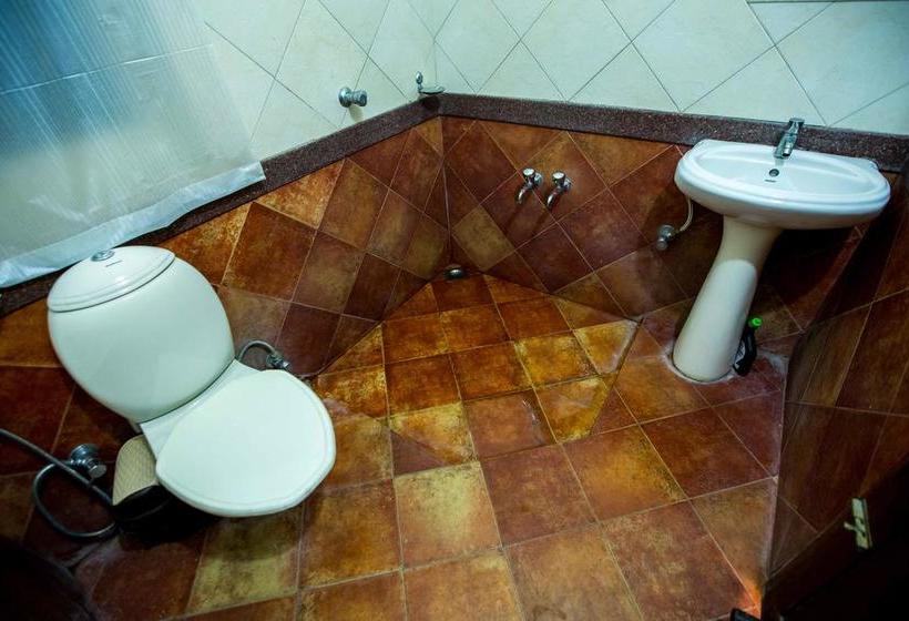 Hostel Hibernest Kalpetta 9