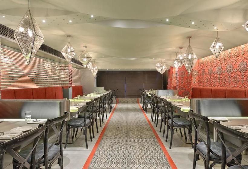 Hotel Regenta Central Antarim 12