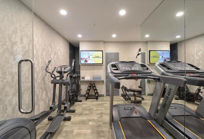 Hotel Regenta Central Antarim 2