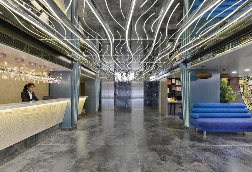 Hotel Regenta Central Antarim 6