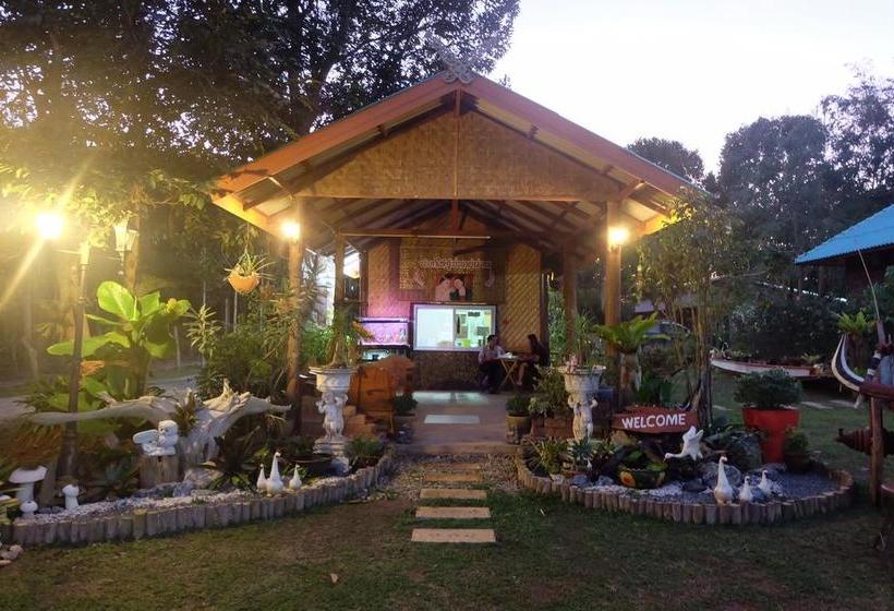 Baansuan Chuanchom Resort