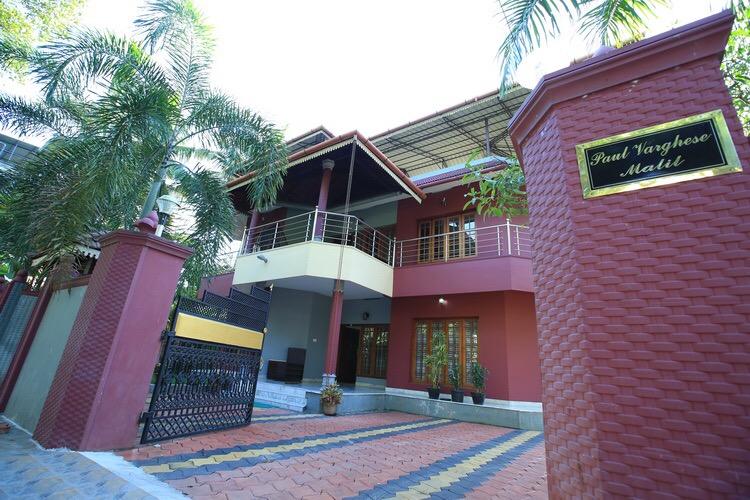 Bed and Breakfast Edappally Home 13