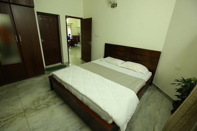 Bed and Breakfast Edappally Home 4