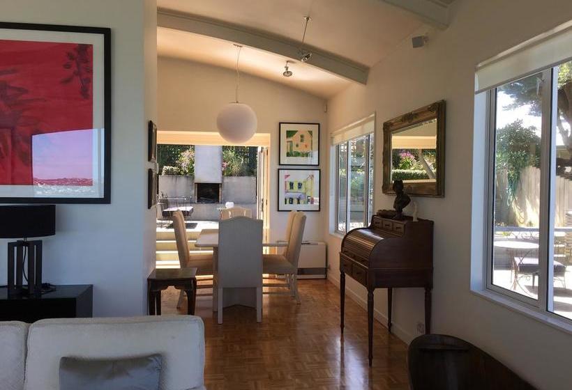 Acapella Bed And Breakfast 2