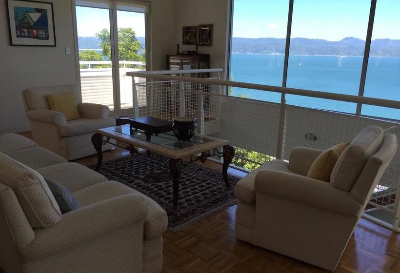 Acapella Bed And Breakfast 8