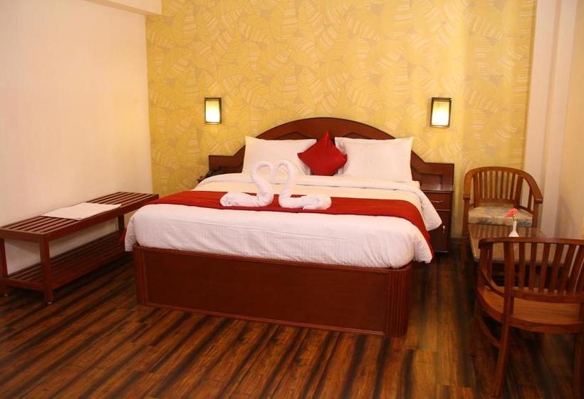 Hotel Leo Paradise 3