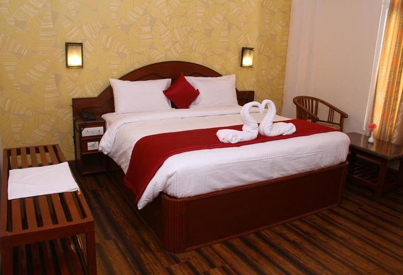 Hotel Leo Paradise 6