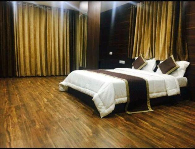 Hotel Arya Sheraton 10