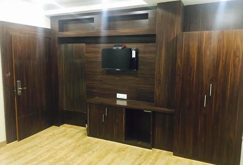 Hotel Arya Sheraton 3