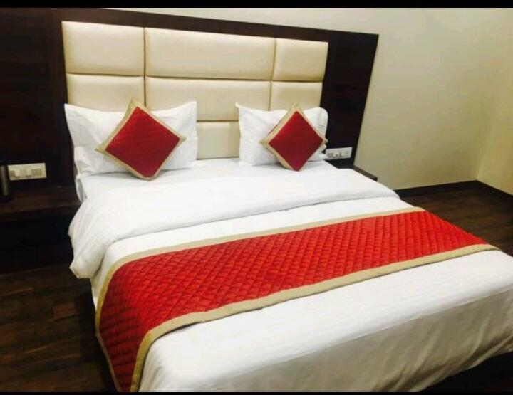 Hotel Arya Sheraton 7