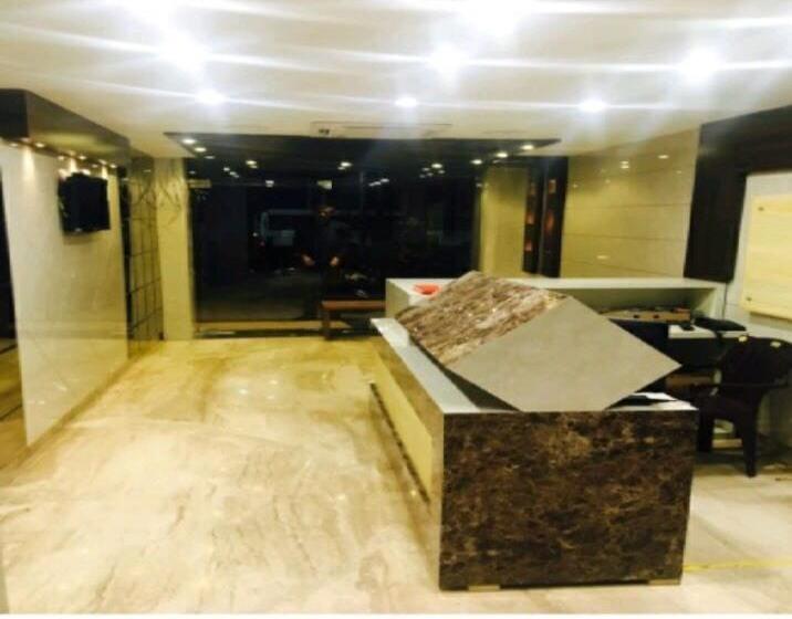 Hotel Arya Sheraton 9