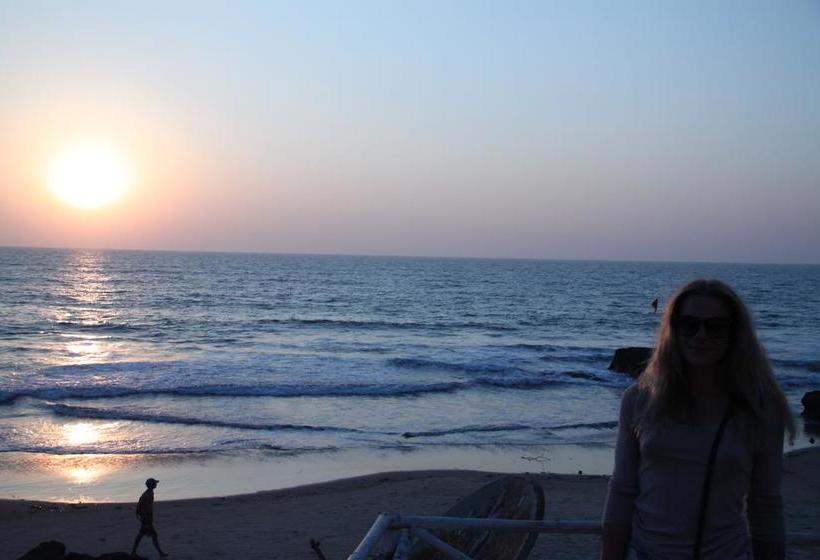 Maison Ocean Beach Resort Goa 10