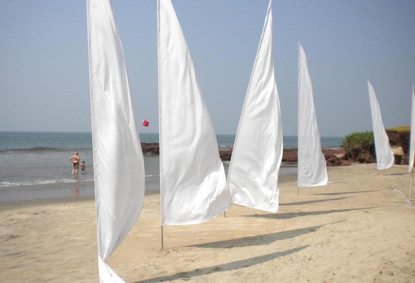 Maison Ocean Beach Resort Goa 15