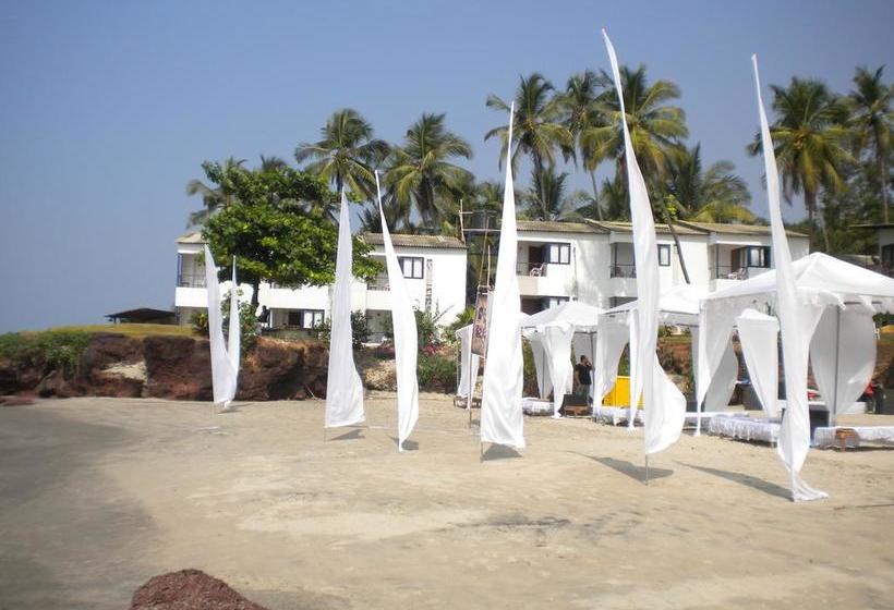 Maison Ocean Beach Resort Goa 16
