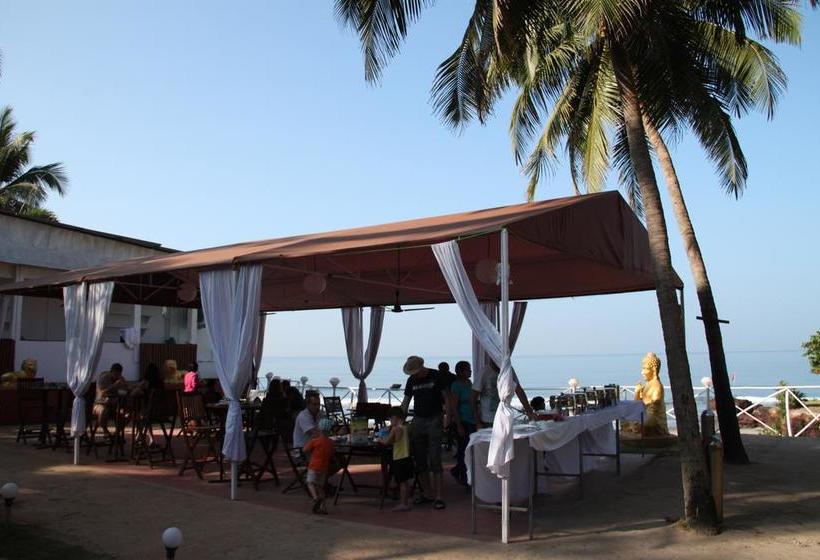 Maison Ocean Beach Resort Goa 5