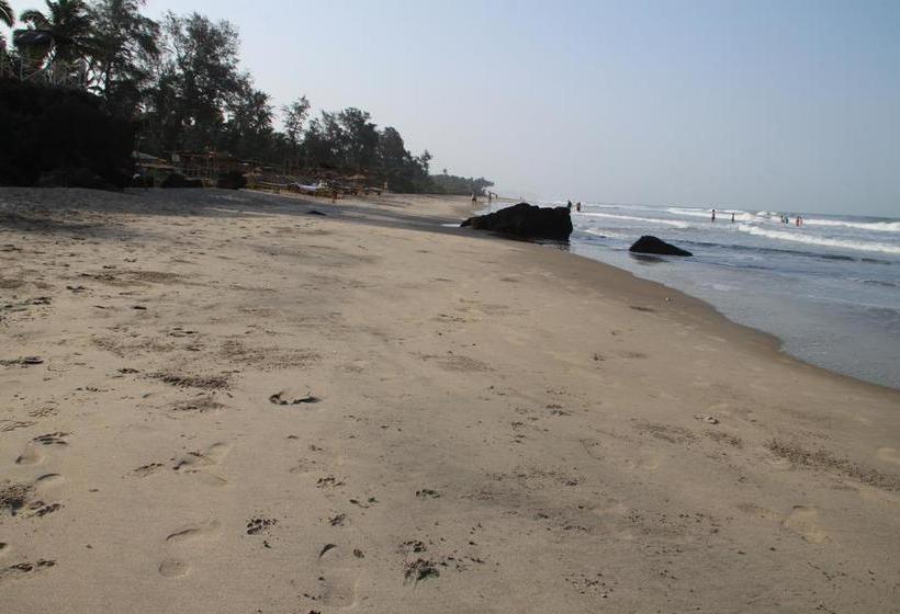 Maison Ocean Beach Resort Goa 8